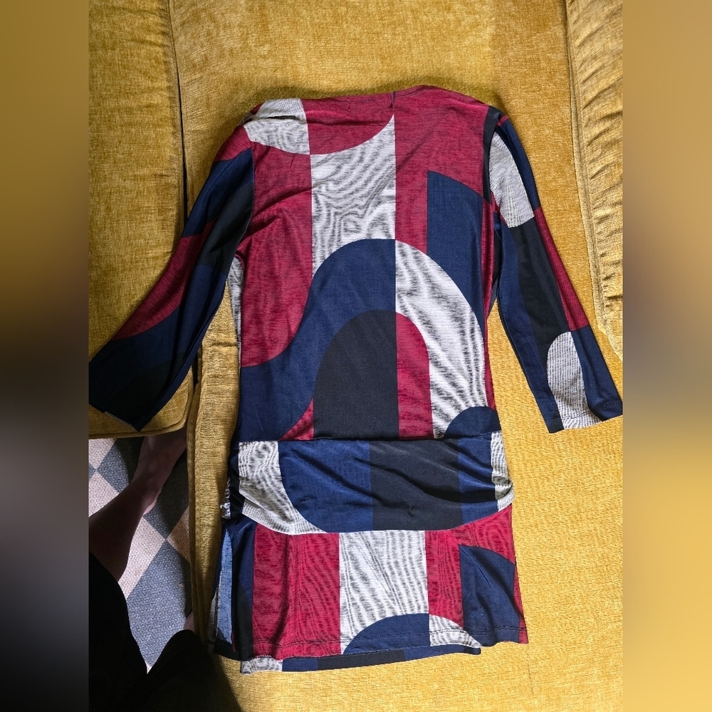 Urban Mango Colorful Geometric Pattern Top - Picture 3 of 3